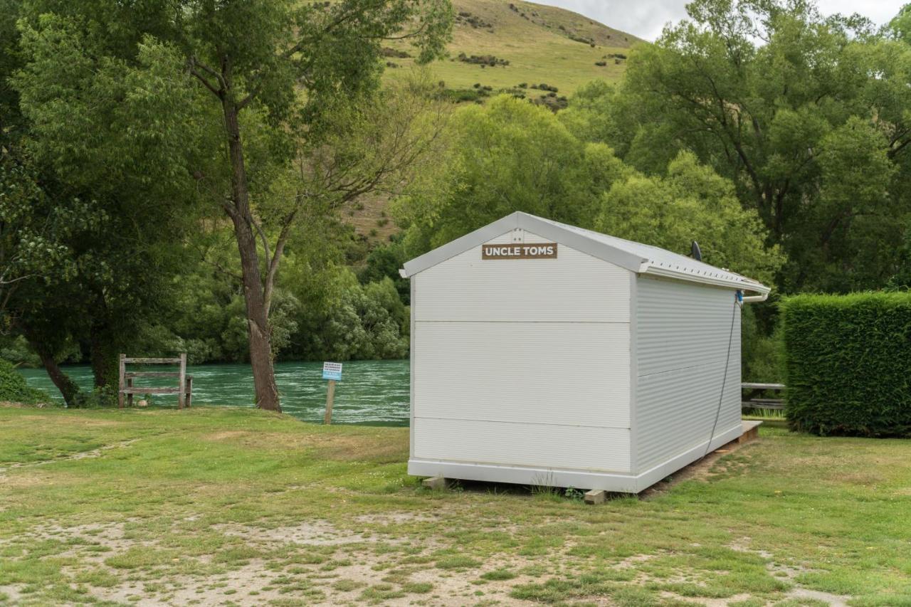 Millers Flat Holiday Park Bagian luar foto