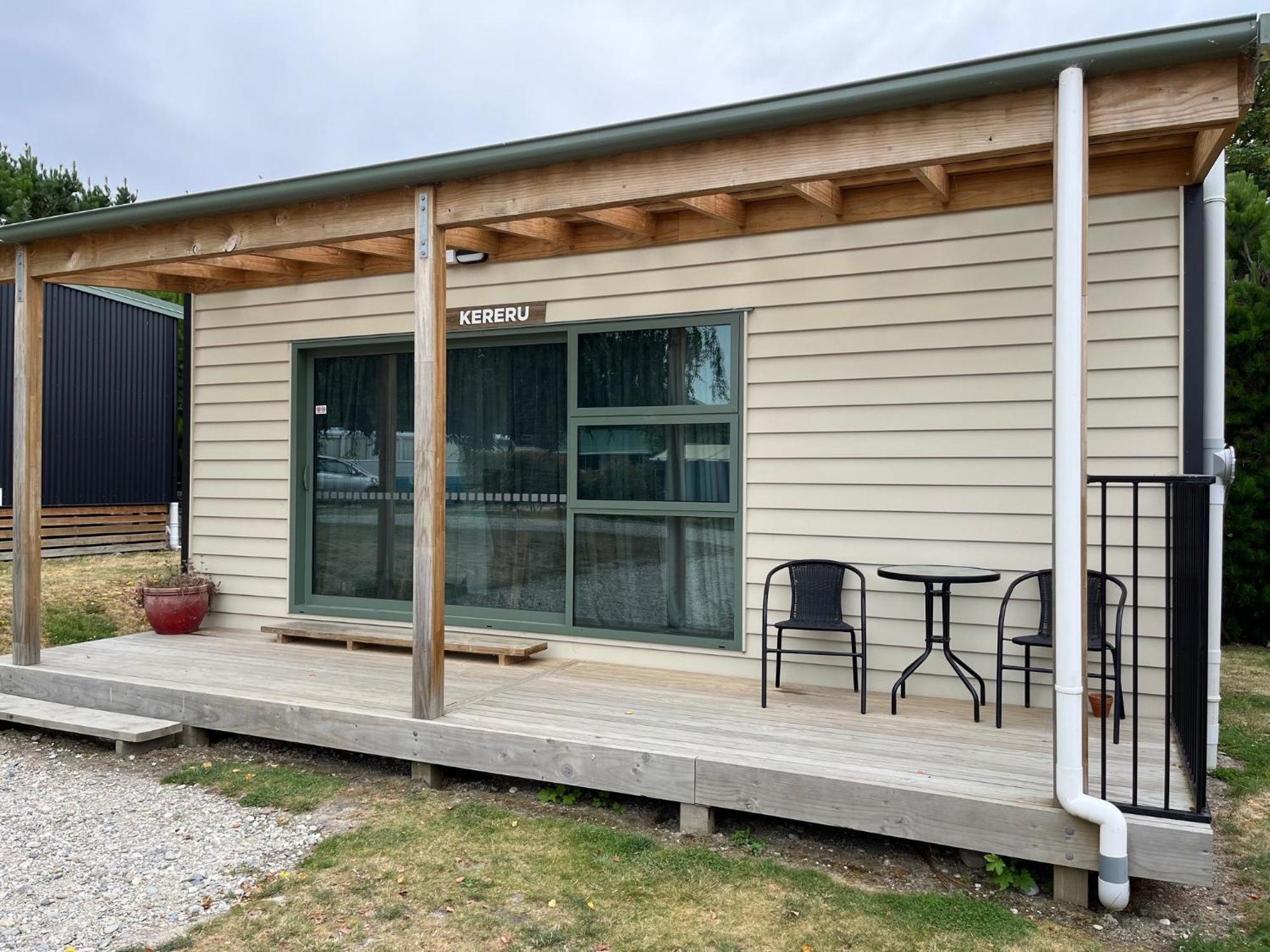 Millers Flat Holiday Park Bagian luar foto