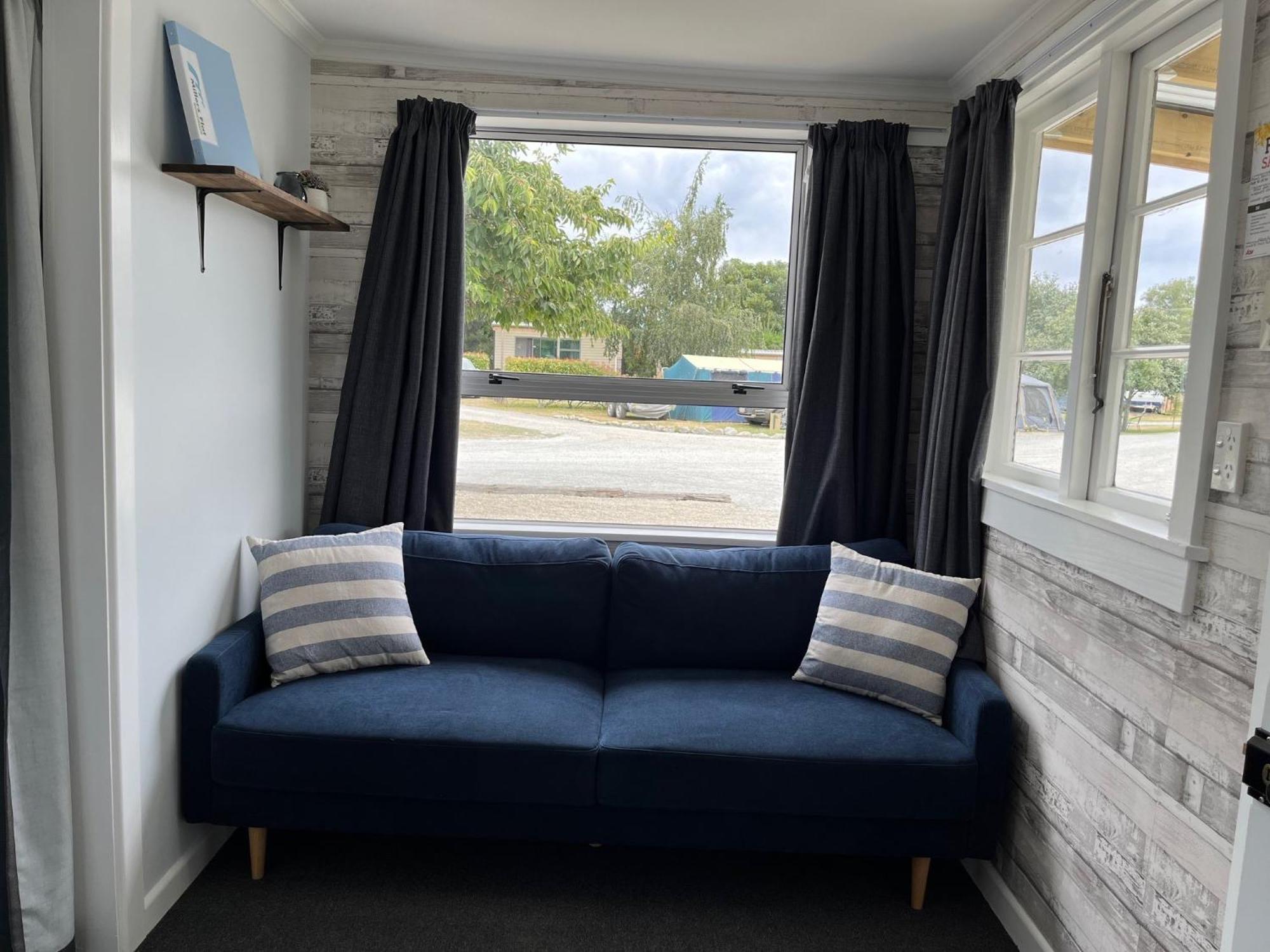 Millers Flat Holiday Park Bagian luar foto