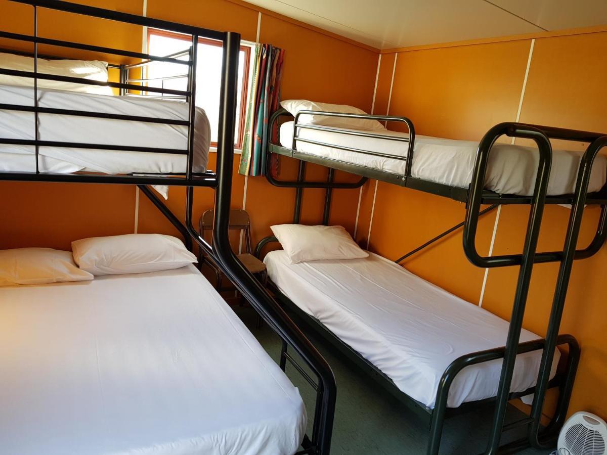 Millers Flat Holiday Park Bagian luar foto